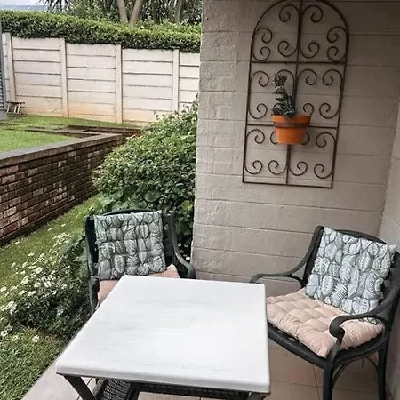 Birdsong Guesthouse In Hilton Exterior photo