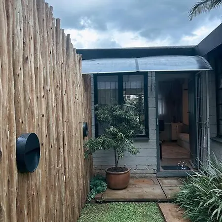 Birdsong Guesthouse In Hilton Exterior photo